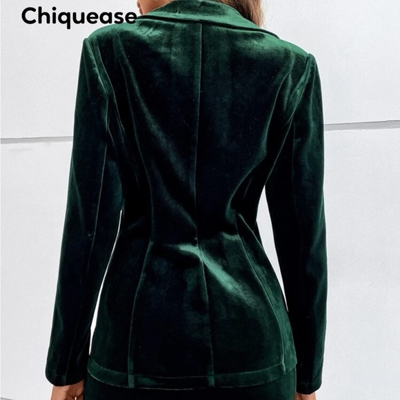 Women’s Chiquease Lapel Neck Single Button Green Velvet Blazer & Skirt Set. Sz M - Picture 5 of 16